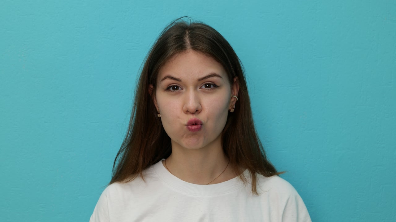 Lips pursed, recorded participant P0016