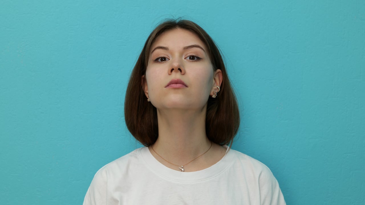 Chin raised, recorded participant P0016